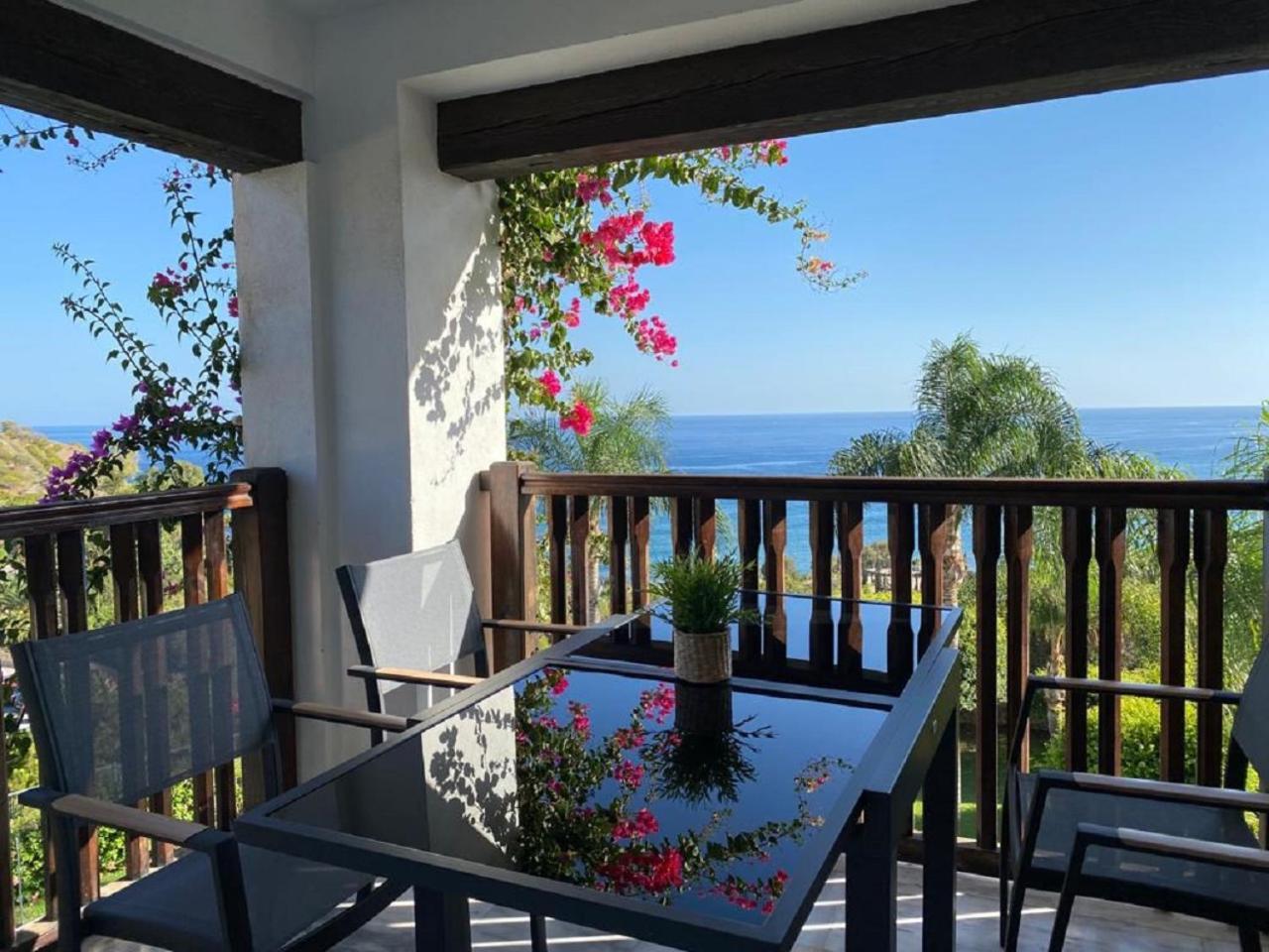 Sunandsea Apartment 阿尔姆尼卡 外观 照片